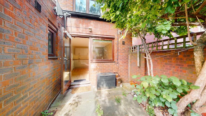 Heating & Hot Water Included Lymington Road, West Hampstead